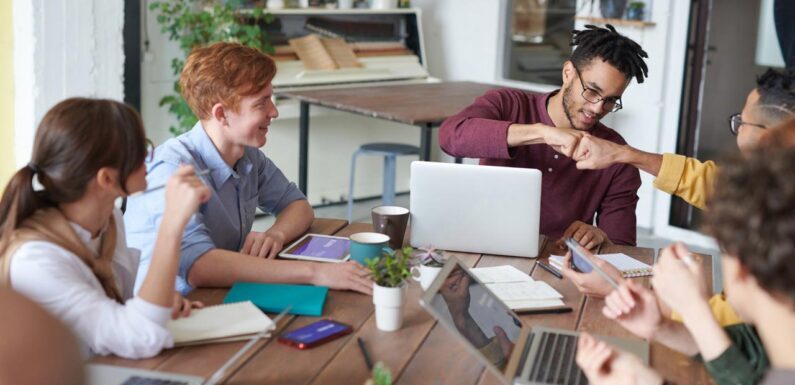 Technical Recruiters: 10 for Mastering Talent Sourcing