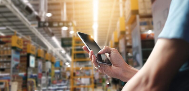 Why Your FMCG Business Needs to Use Field Force Automation APP