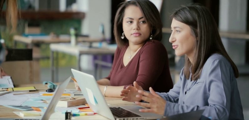 Strategic Relevance: Using AI to Stay Ahead in Social Media Chaos