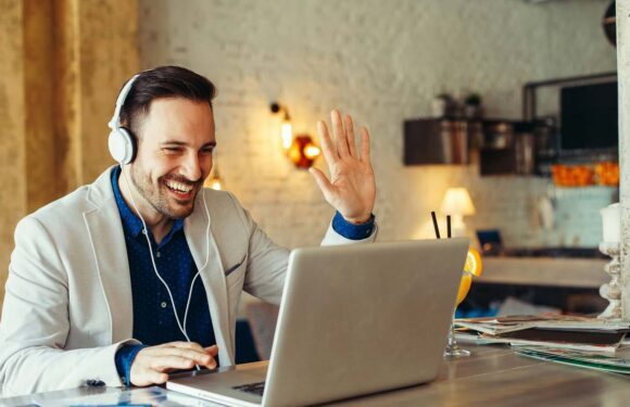 How Outsourcing Data Appending Services Guarantees Success for B2B Firms