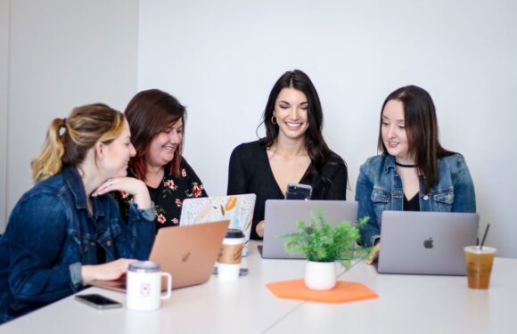 Social Media Business Simplified: A Guide From Strategy To Growth