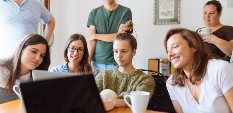 Improving Cross-Department Collaboration via CRM Platforms