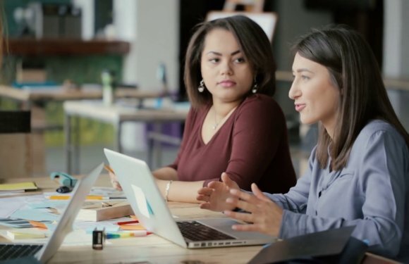 Strategic Relevance: Using AI to Stay Ahead in Social Media Chaos